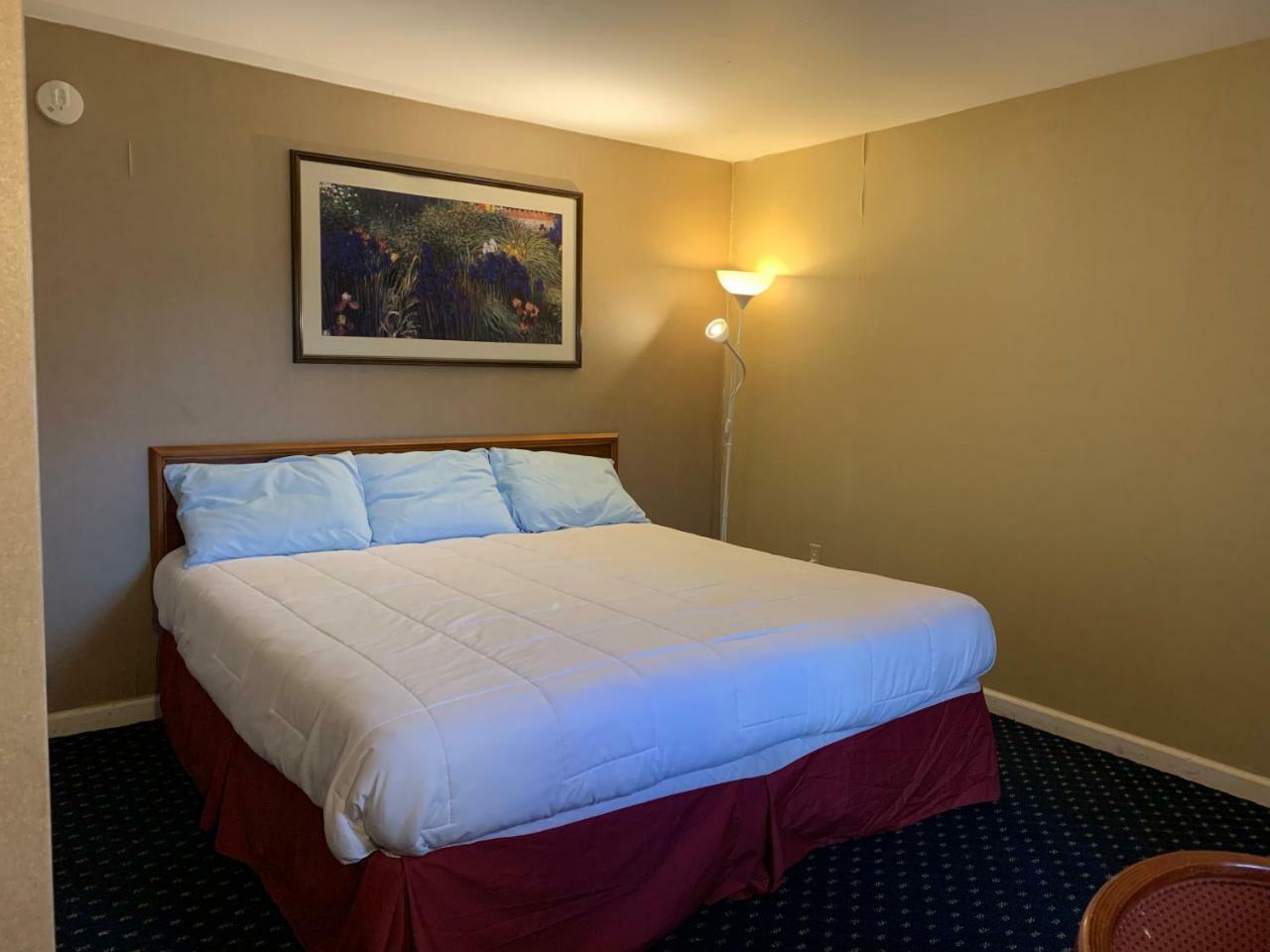 Scottish Inns Fayetteville Exterior photo